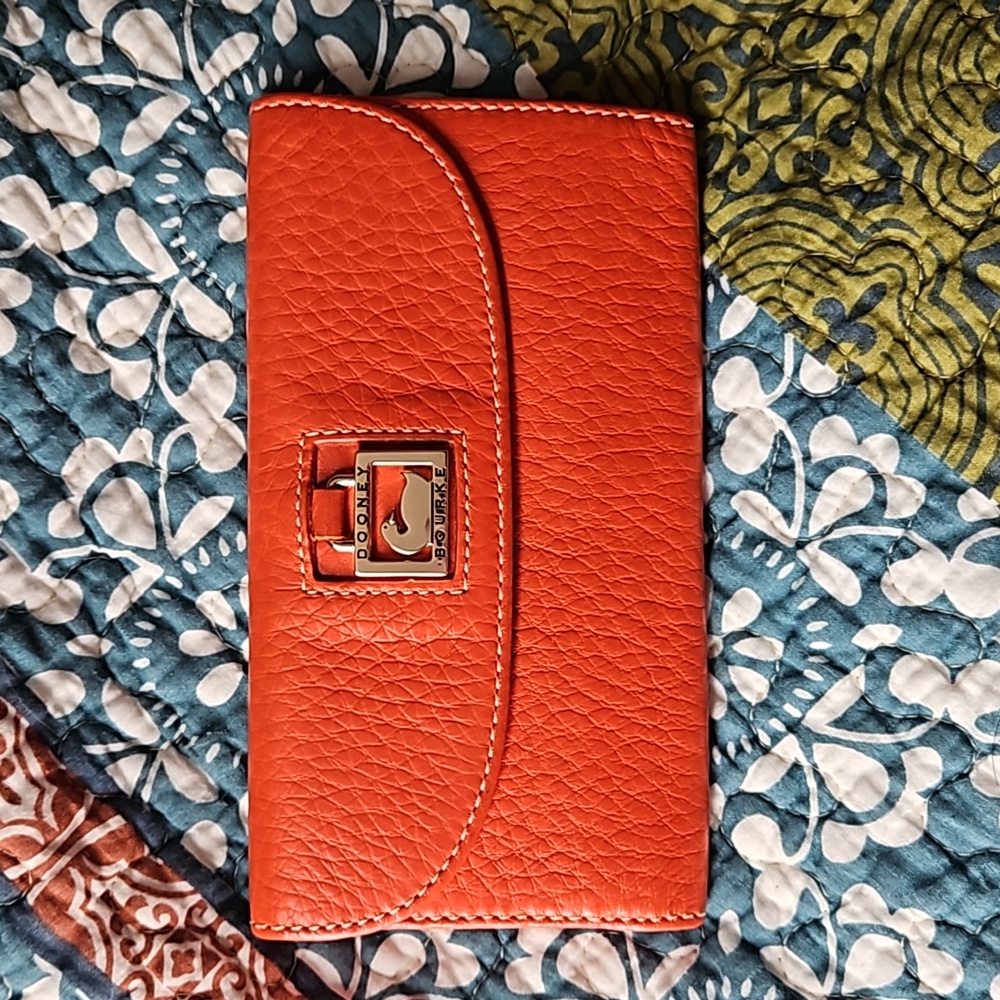 Dooney&Bourke Florentine wallet